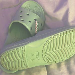 Croc slides